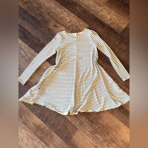 Gianni Bini Navy & White Long Sleeve Dress
- XS